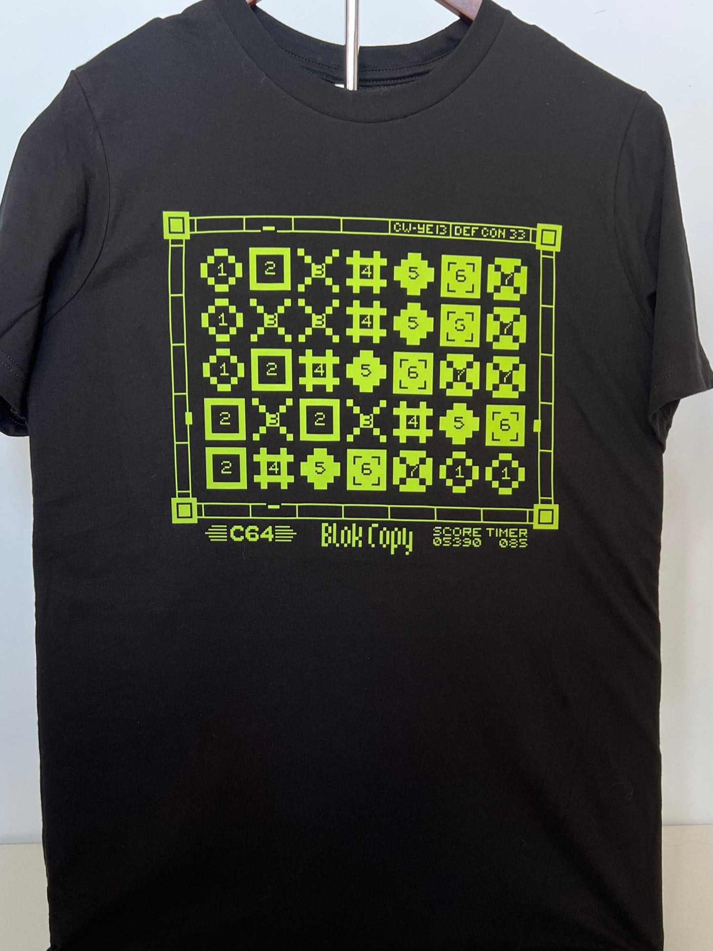 Blokcopy - C64 Puzzle T-Shirt + Sticker (U.S. Shipping)